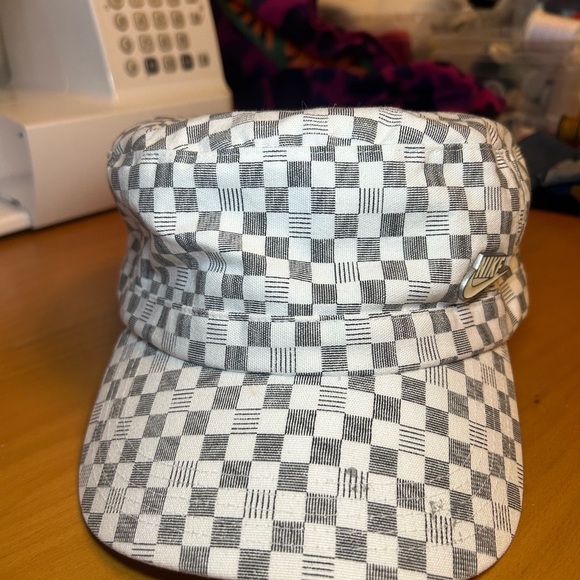 Vintage Nike check "conductor" hat - Picture 5 of 13